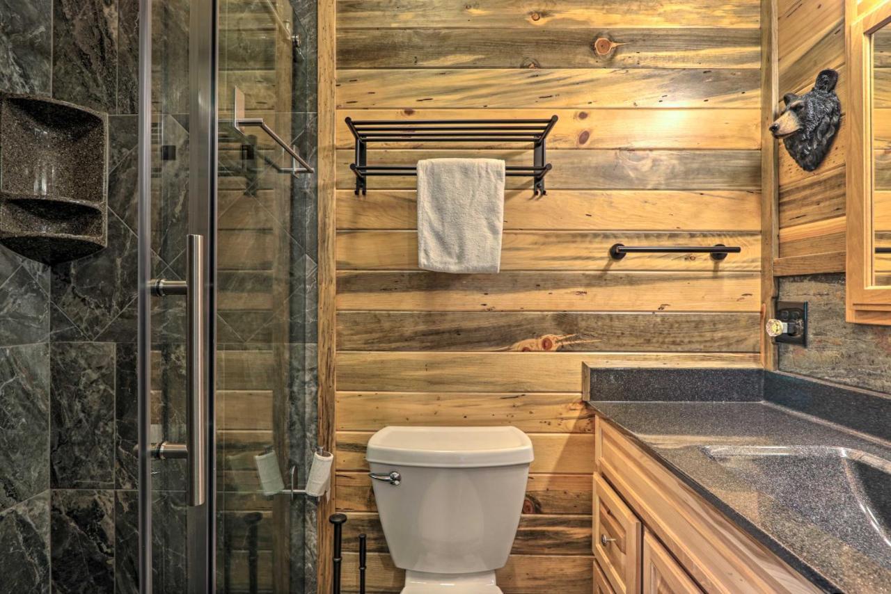 Eclectic Cabin With Hot Tub 1 Mi To Ober Gatlinburg Buitenkant foto