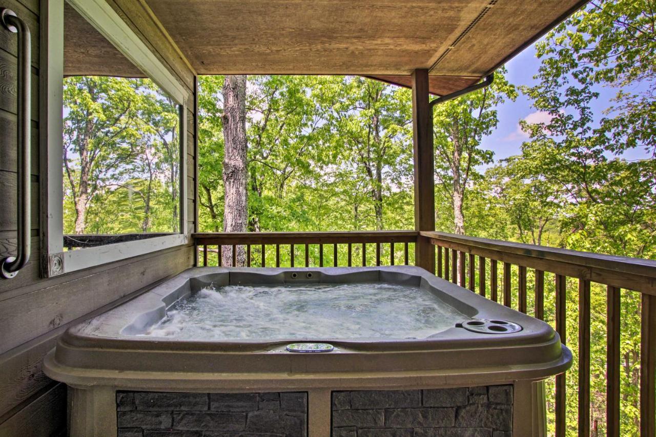 Eclectic Cabin With Hot Tub 1 Mi To Ober Gatlinburg Buitenkant foto